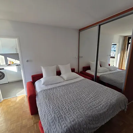 Appartamento Perfect Living-staying In - Sun & Eiffel Tower Parigi